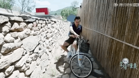 大s跟小s是亲姐妹吗，同样替老公道歉