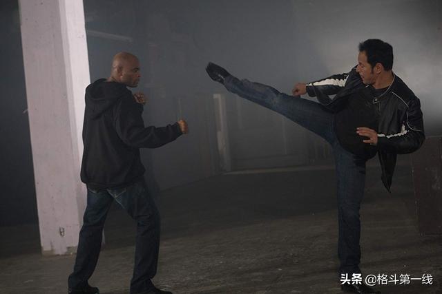 ufc第100期比赛，当年“骨头”琼斯只能为他做配角