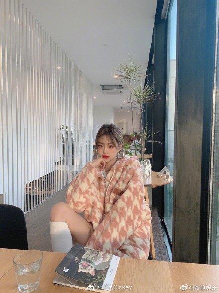 魏哲鸣老婆王岚，朱星杰现任男朋友（曾信誓旦旦说爱豆不能恋爱）
