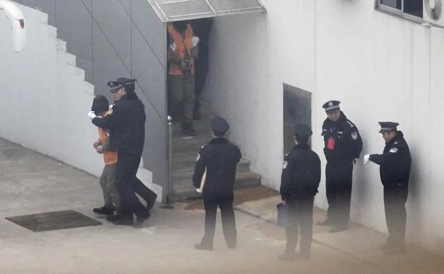 青岛黑道排名前十，青岛黑道人物（手段残忍独霸青岛十多年）