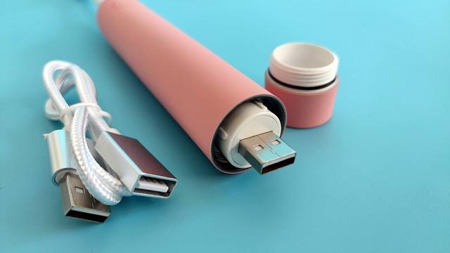 电动牙刷怎么充电，各种电动牙刷的充电方式