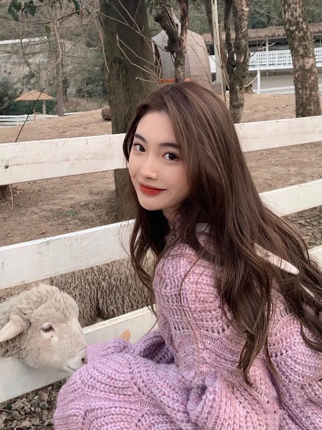 肤色暗黄的人适合染奶茶色发色吗，这5款让黄皮相见恨晚的发色