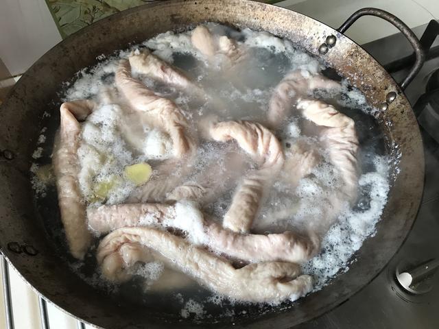 卤大肠的做法及配料，卤大肠的正宗的做法（照样卤出好吃入味的猪大肠）