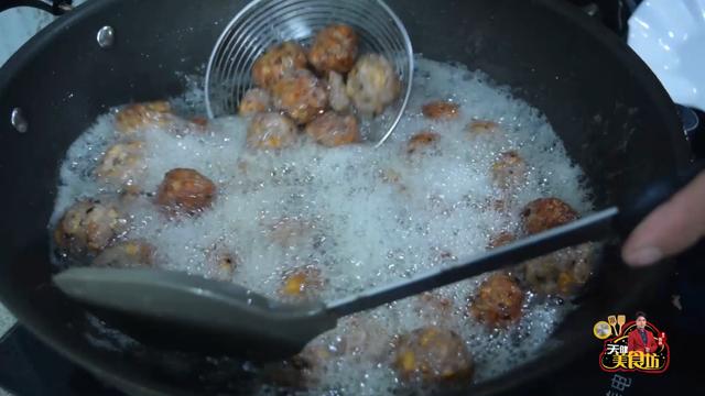 炸猪肉丸子的家常做法，家常炸猪肉丸子的做法大全窍门