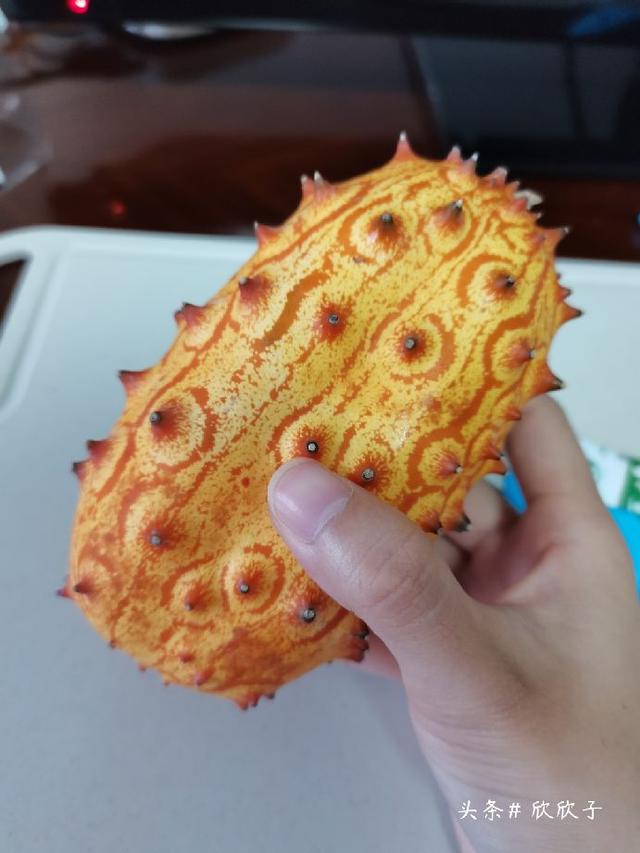 火参果什么味道，火参果为什么那么难吃（十大难吃水果之火参果）