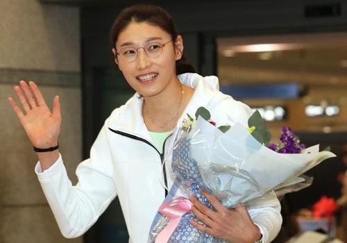 金软景还会退役吗，前世界女排第一主攻手金软景面临抉择