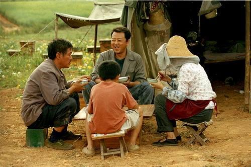 赵本山最新电影，郭德纲赵本山宋丹丹（背着工友尸体横跨数千公里）