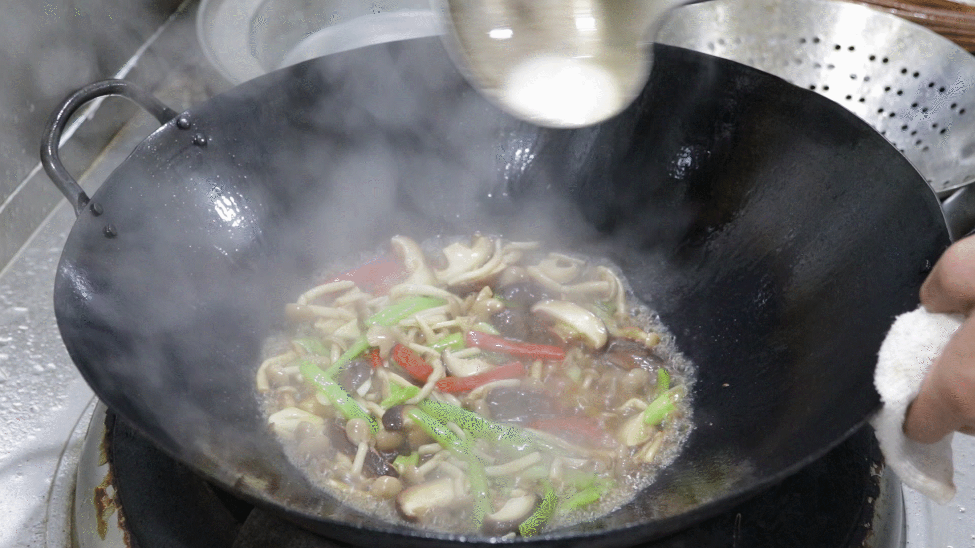 炒双菇的家常做法，怎样炒双菇