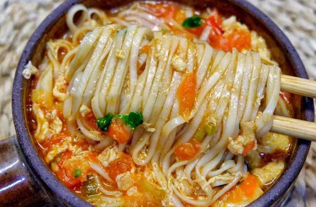 汤面怎么做好吃，9种非常好吃简单的汤面做法（简单又好吃的三种汤面做法）