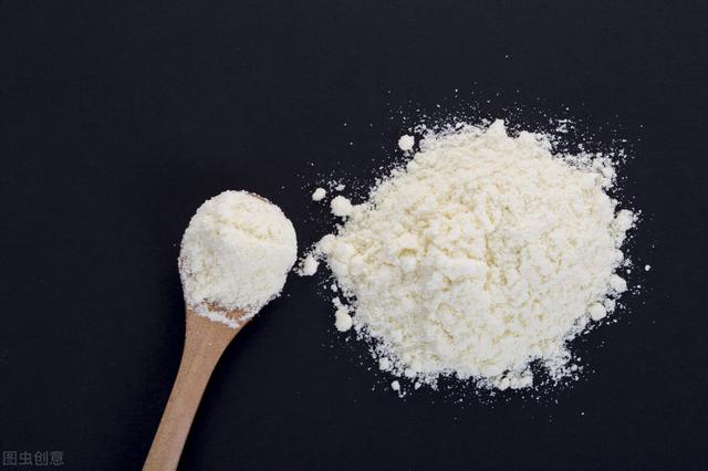 狗狗几个月来月经，狗狗发育时间表（护理经验：狗狗大姨妈来多久）