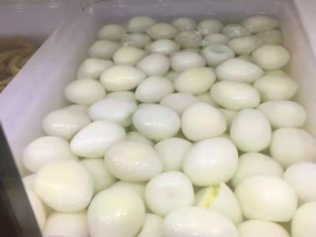 吃麻辣烫必备五种菜，婚外感情中男人追女人是一种什么样的心态