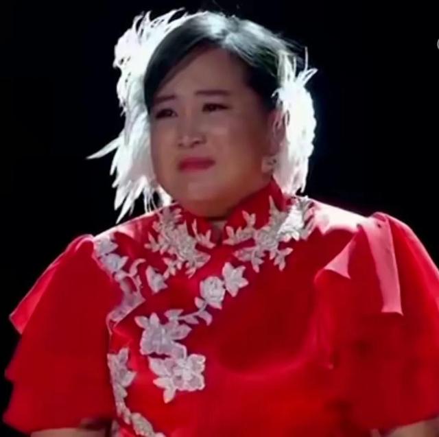 贾玲人生巅峰之路，那个抛弃贾玲而去的男人