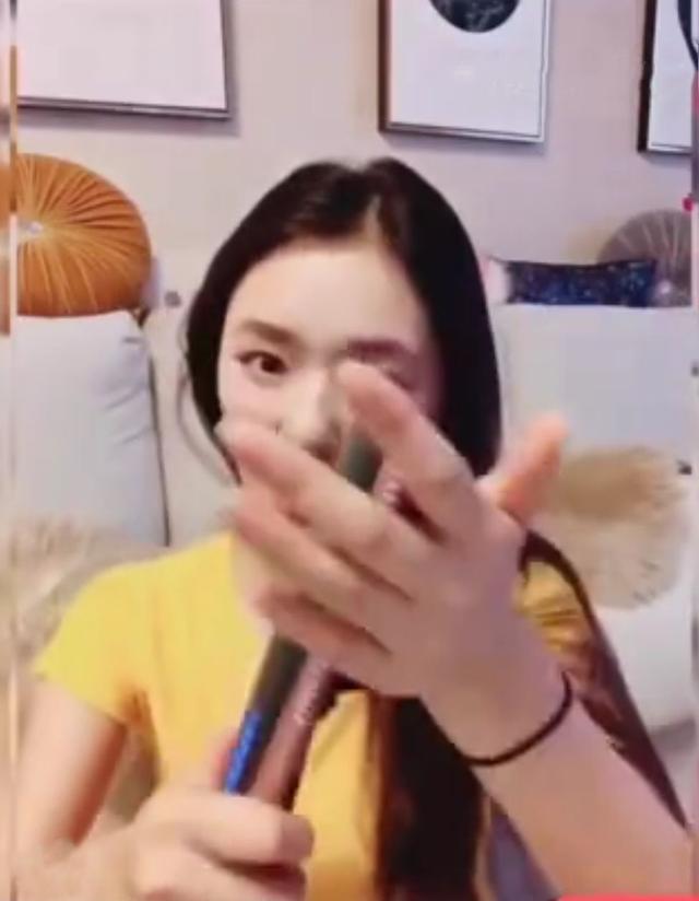 女生的八种女神气质，30个简单小习惯让你成为优雅女人