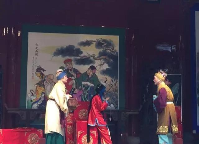 窦娥冤第三折分析窦娥形象，《窦娥冤》的人物分析