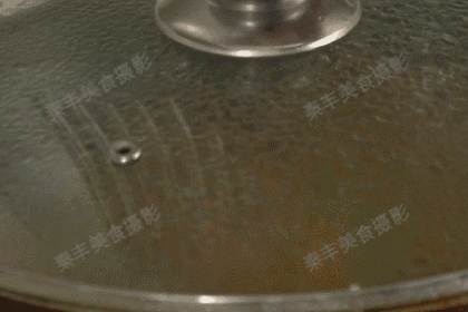 大青豆炒肉怎么做好吃，肉末炒青豆要想好吃不变色