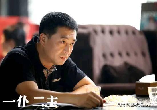 张嘉译闫妮合作的电视剧，6年后重温一仆二主