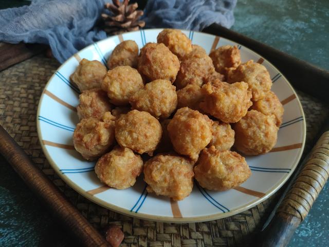 猪肉丸子怎么炸，炸肉丸子怎么炸的又软又香