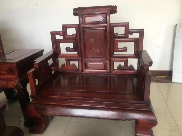 怎样区分好的黑酸枝木家具，什么是白酸枝木