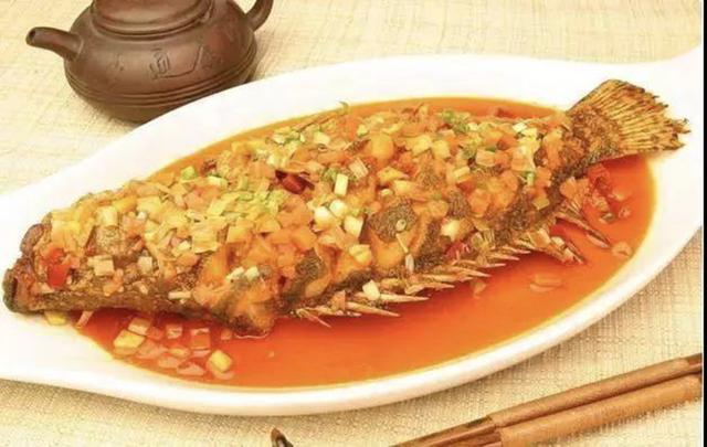 正宗重庆风鱼做法，此鱼鲜香微辣肉质绵软