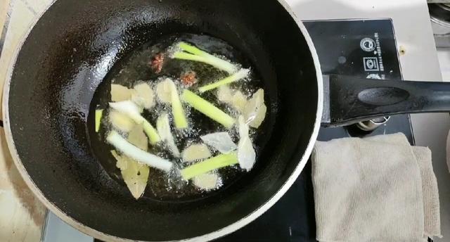 这才是发面饼最好吃的做法，发面饼带馅的做法