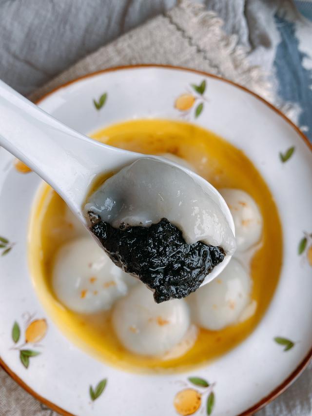 冬至吃汤圆做法步骤，汤圆不破皮不开裂一口爆汁