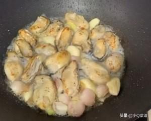 煎生蚝的做法，家常海鲜菜谱煎焗生蚝