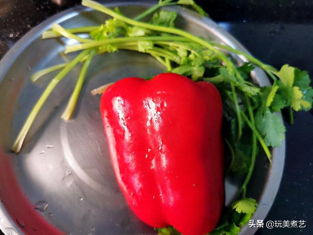 香煎鲳鱼最好的吃法，比干煎白鲳鱼更好吃的烹调