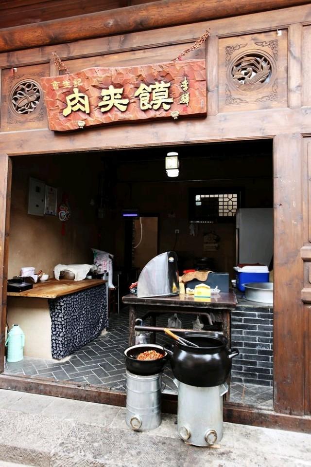 逛老街感受历史的人文气息，钦州老街一日游—到老街去