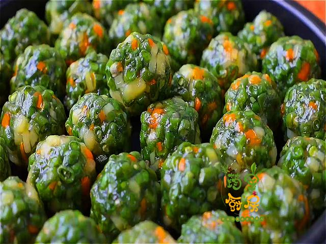 蔬菜丸子的做法，蔬菜丸子怎么做到外酥里嫩（蔬菜丸子这样做太好吃了）