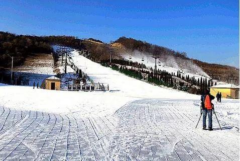 辽宁滑雪场排名，沈阳滑雪场都有哪些（辽宁10大温泉度假村）