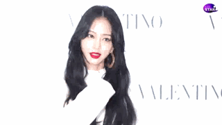 宋轶胡歌谁最强，30岁的宋轶凭什么成为万千少男的女神