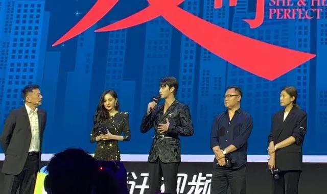 王一博和杨紫最新采访，娱一语：杨紫