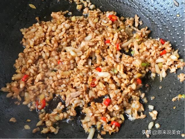 肉末炒豇豆怎么做好吃窍门，“豇豆炒肉末”这样做