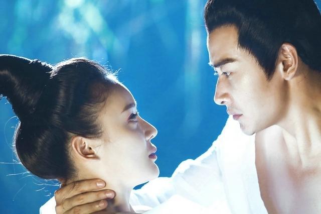 罗晋和唐嫣的亲密照，罗晋曾和众多女星合作