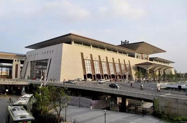 武汉西站武汉第四大高铁站，全国14条重点铁路最新动态