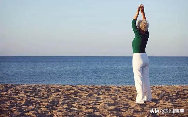 瑜伽初入门50岁，45岁到50岁瑜伽入门体式教学（适合阳康后居家练习）