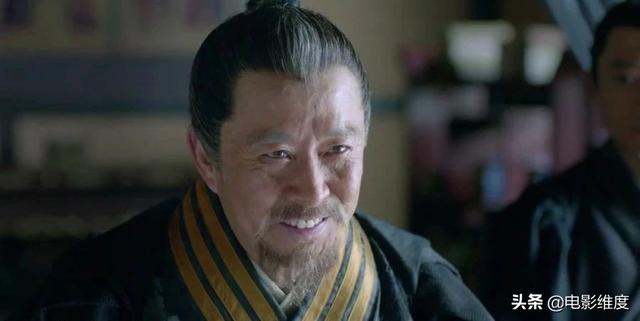 王永泉一人分饰两个角色，《知否》英国公一出场便让观众泪崩