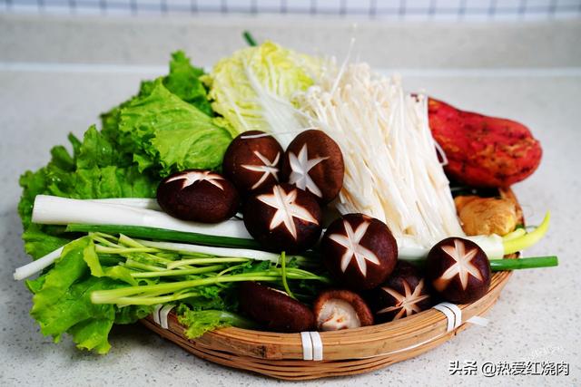 培根可以涮火锅吗，在家涮火锅的食材有哪些