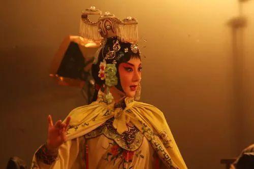 与一首诗有关的故事，一首诗词一段故事