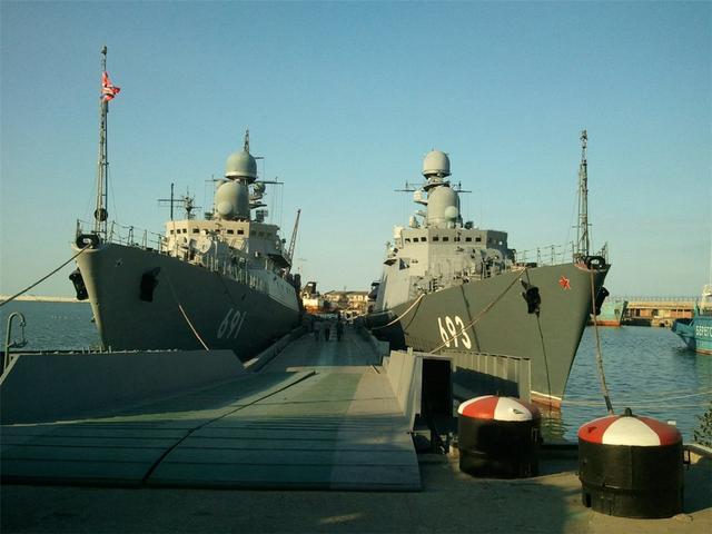 现代级驱逐舰十大排名，巡逻舰拍成万吨巨舰