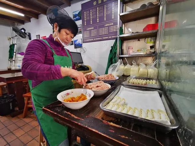 杭州人气最旺的小吃，杭州6家必吃老字号美食