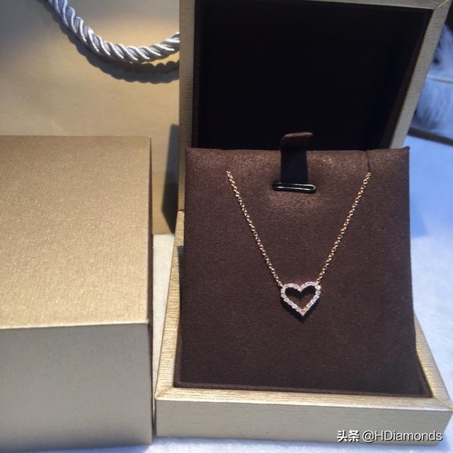 情人节礼物排行榜，情人节礼物排行榜实用大牌（情人节送什么礼物好）