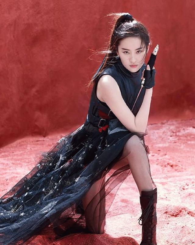 刘亦菲到底是什么神仙颜值，刘亦菲除了神仙姐姐