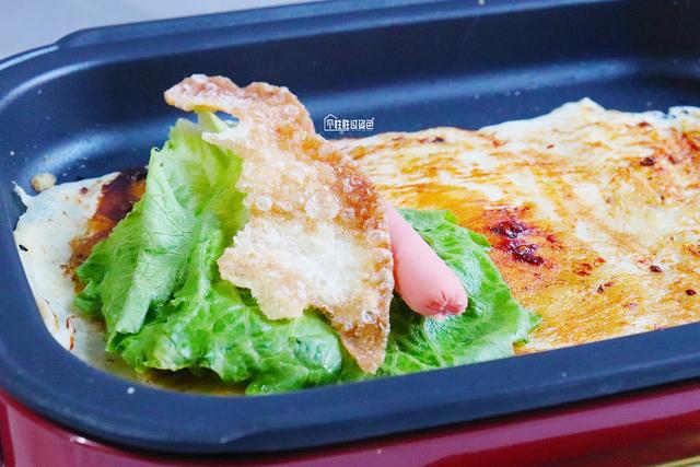 怎么样自己在家做煎饼果子，1分钟学会做煎饼果子