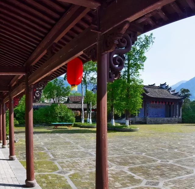 6月份适合旅游的古镇，4月最适合去的24个古镇