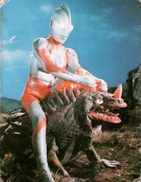 初代奥特曼第24次战斗