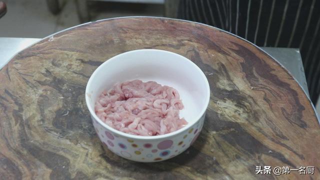 京酱肉丝用什么肉，正确的京酱肉丝做法（这才是京酱肉丝）