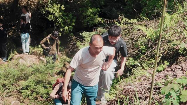 杨洋大学毕业学校，全国优秀大学毕业生成为特战尖兵