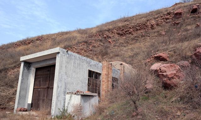平顶山山顶公园，平顶山雨天适合玩的地方（平顶山市因山而名）