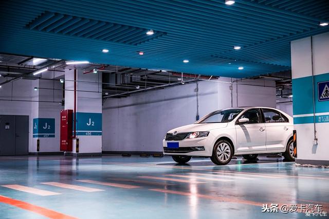 上海虹桥天地购物攻略，听说虹桥新天地颜值很高